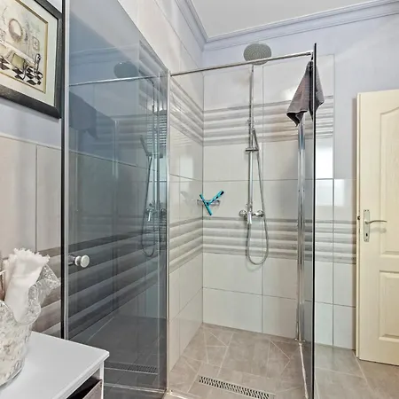 Lady M In - Istrien Rabac